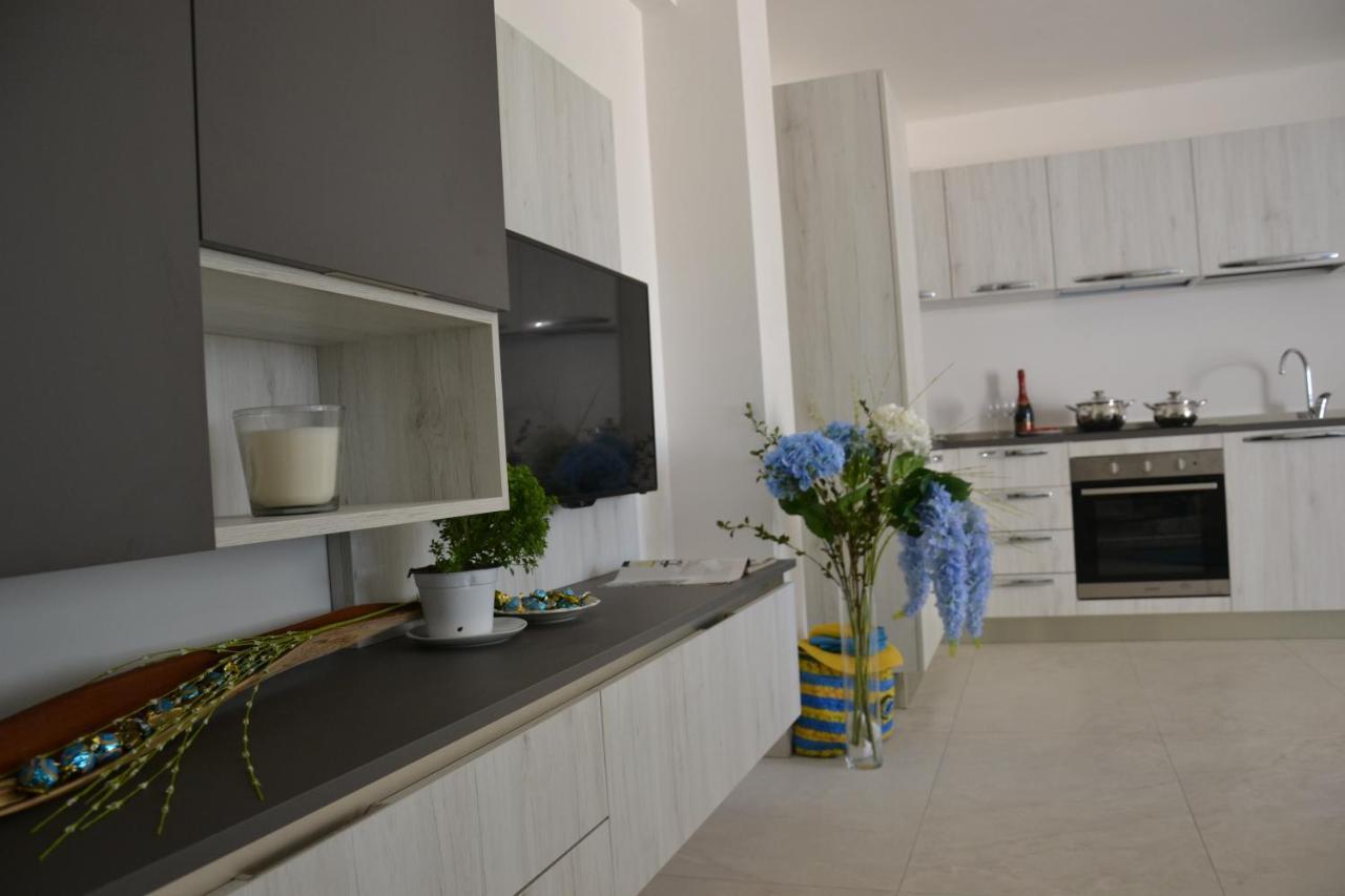 Il Crepuscolo Apartment - Villaggio Di Mary Locorotondo Luaran gambar